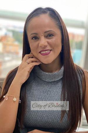 208724 - Julia Age: 47 - Colombia