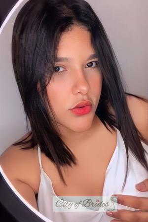 210744 - Luisa Age: 24 - Colombia