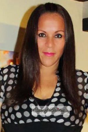 210748 - Guisella Age: 46 - Costa Rica