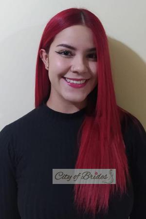 210914 - Laura Age: 26 - Colombia