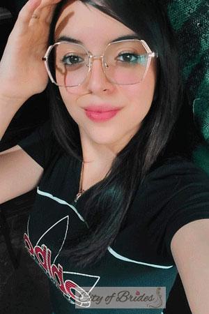 211361 - Pilar Age: 21 - Costa Rica