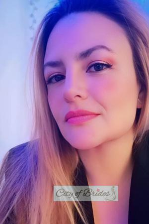 211365 - Paola Age: 44 - Colombia