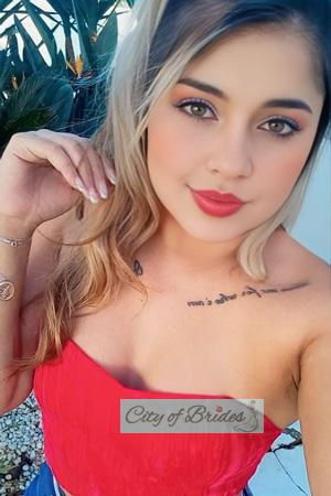 212147 - Valentina Age: 29 - Colombia