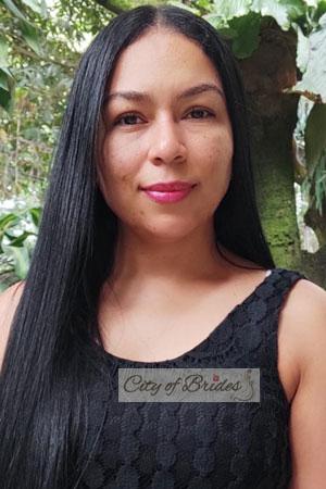 212160 - Monica Age: 41 - Colombia