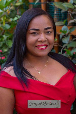 212401 - Zeuri Age: 34 - Colombia