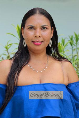 212404 - Zayda Age: 39 - Colombia