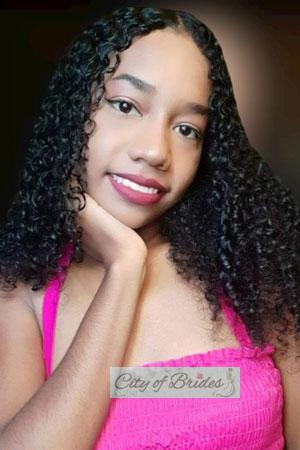 213227 - Angelica Age: 28 - Colombia