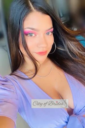 213537 - Gabriela Age: 25 - Peru