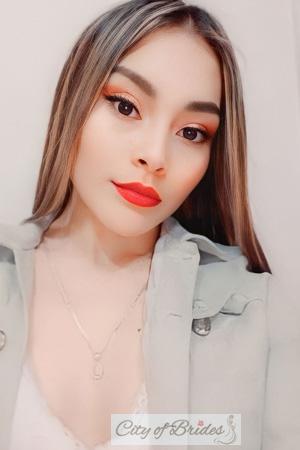 213756 - Laura Age: 23 - Colombia