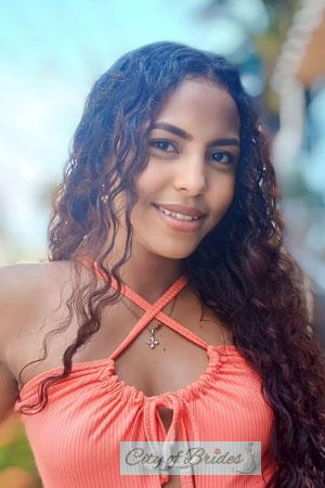 213877 - Martha Age: 22 - Colombia