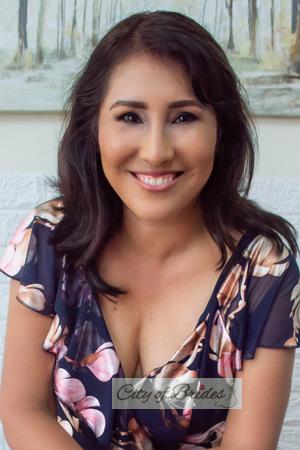 214452 - Sara Age: 51 - Peru