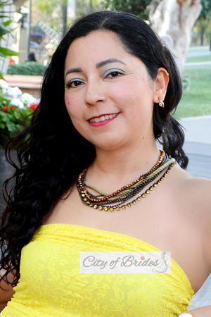 215560 - Karen Age: 48 - Peru