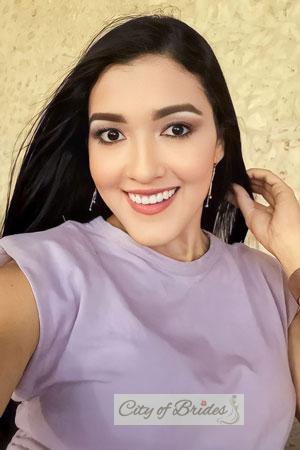 216012 - Laura Age: 29 - Colombia