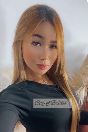 216417 - Yulieth Age: 25 - Colombia