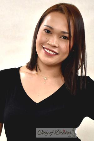 216652 - Honeyfe Age: 27 - Philippines