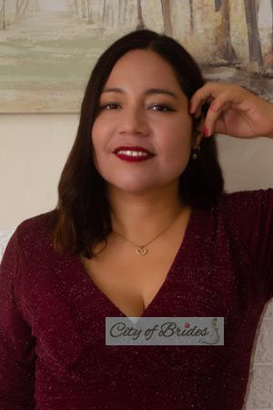 217665 - Elizabeth Age: 41 - Peru