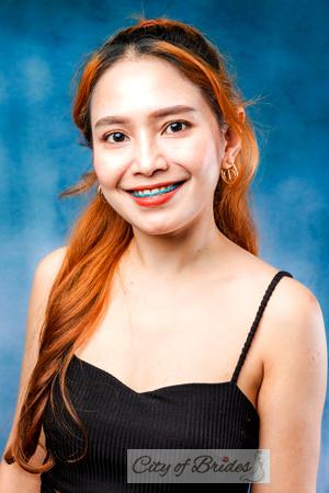 218013 - Patcharee Age: 42 - Thailand