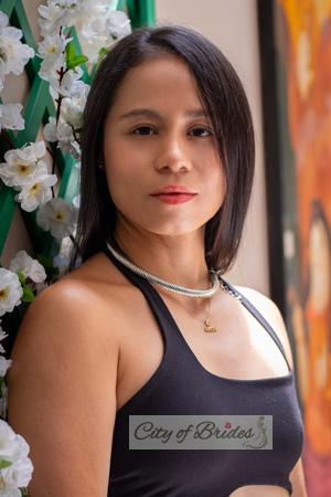 218770 - Jeniffer Age: 41 - Colombia