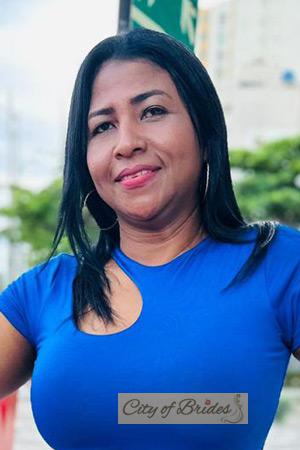 219509 - Pili Age: 51 - Colombia