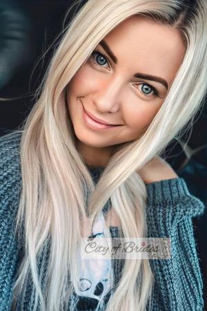 219550 - Alexandra Age: 32 - Ukraine
