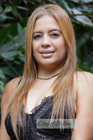 219660 - Sindy Age: 37 - Colombia