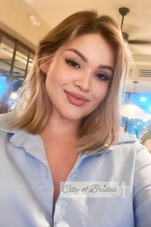 219924 - Gina Age: 28 - Colombia