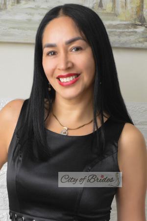 220212 - Fabiola Age: 49 - Peru