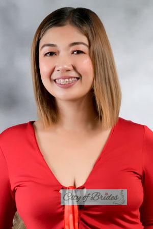 220617 - Emmelie Age: 31 - Philippines