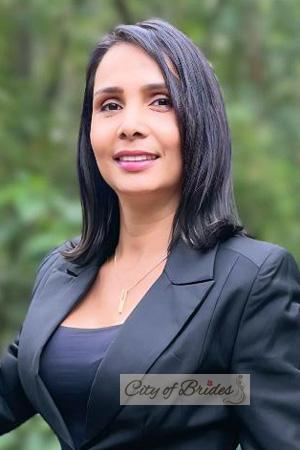 221233 - Andrea Age: 50 - Colombia