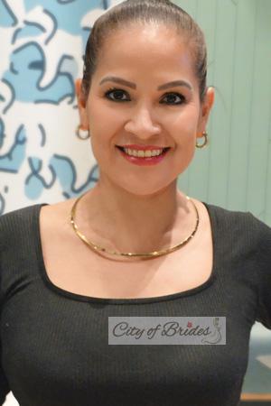 221246 - Bethy Age: 49 - Peru