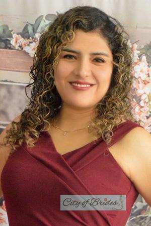 221470 - Ingrid Age: 39 - Peru