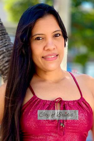 221474 - Carolina Age: 38 - Colombia