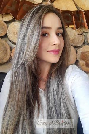 221699 - Lizeth Age: 32 - Colombia