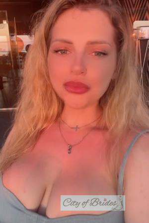 222915 - Viktoriia Age: 26 - Ukraine