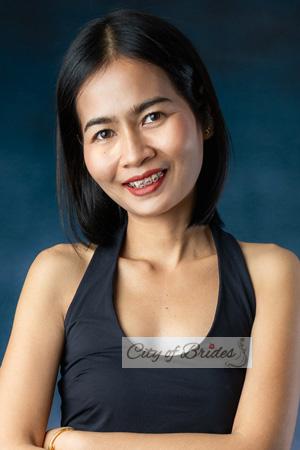 223054 - Phannapa Age: 41 - Thailand