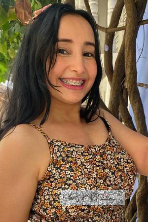 223203 - Brenda Age: 39 - Colombia