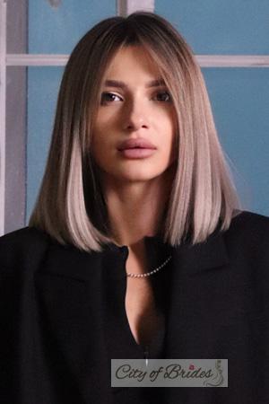 224208 - Alla Age: 31 - Ukraine