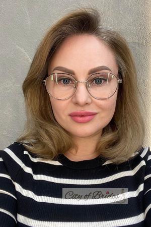 224213 - Natalya Age: 48 - Ukraine