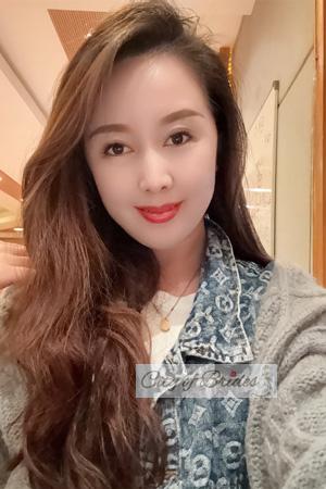224848 - Lily Age: 41 - China
