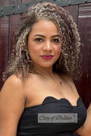 224905 - Danesi Age: 29 - Colombia