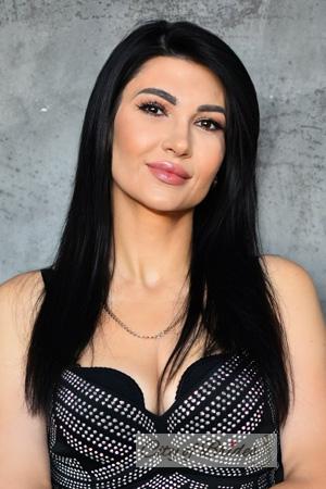 225257 - Yuliia Age: 47 - Ukraine