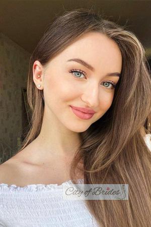 225269 - Nadiia Age: 25 - Ukraine