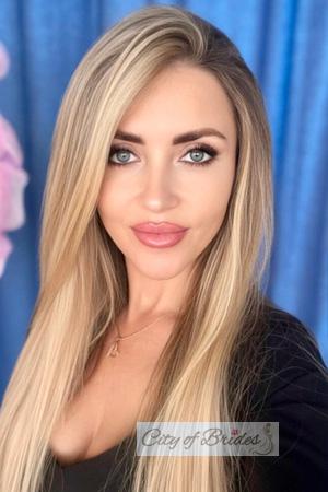 225271 - Valentina Age: 41 - Ukraine