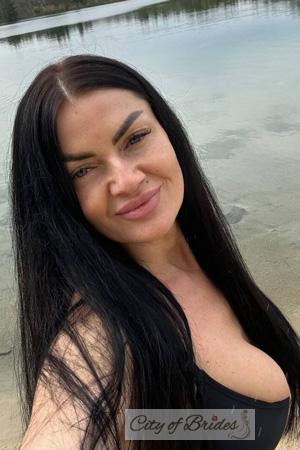 225486 - Olena Age: 45 - Ukraine