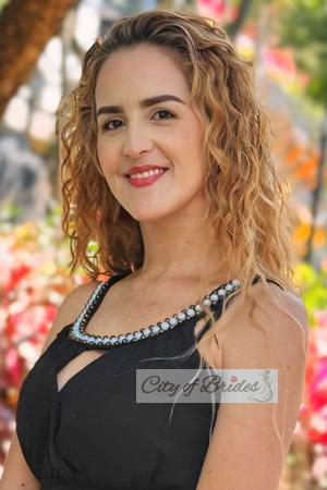 225525 - Paola Age: 42 - Colombia