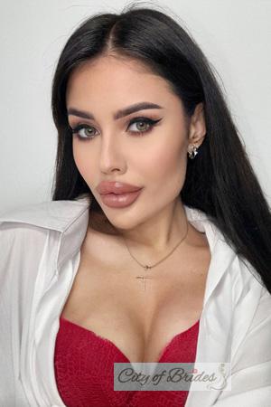 226063 - Anastasiia Age: 26 - Ukraine