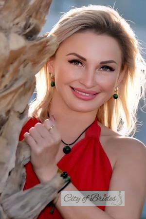 226085 - Viktoriya Age: 45 - Ukraine
