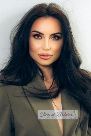 226470 - Yevheniia Age: 30 - Ukraine