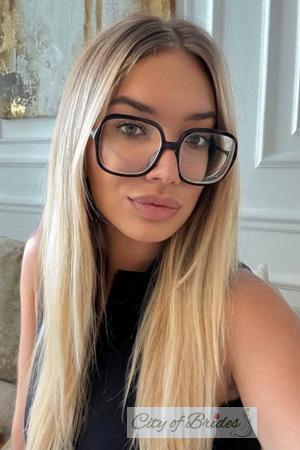 226611 - Diana Age: 22 - Ukraine