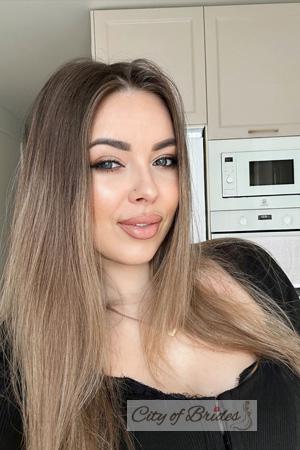 226770 - Khrystyna Age: 33 - Ukraine